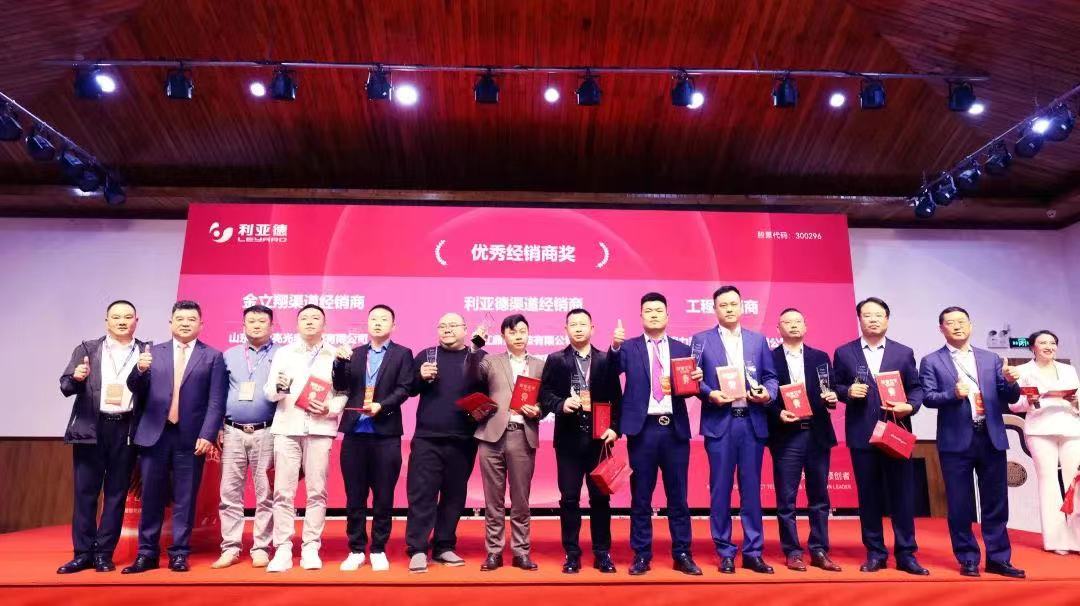 mg冰球突破·奢华版(试玩)官方网站