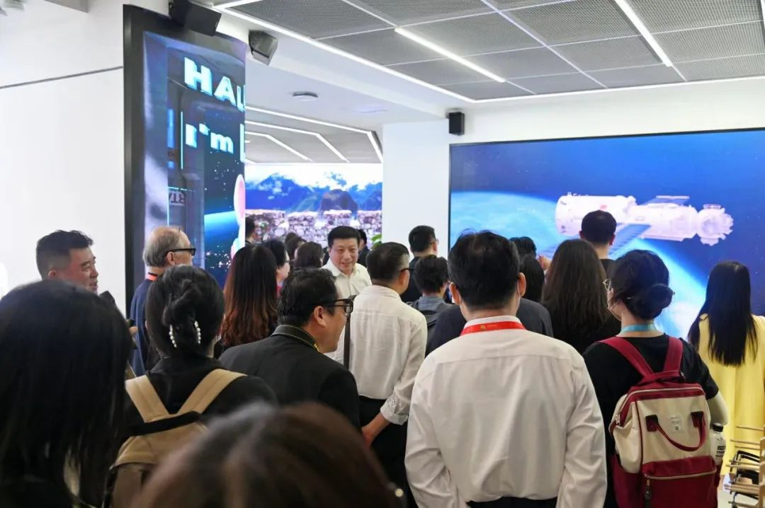 mg冰球突破·奢华版(试玩)官方网站