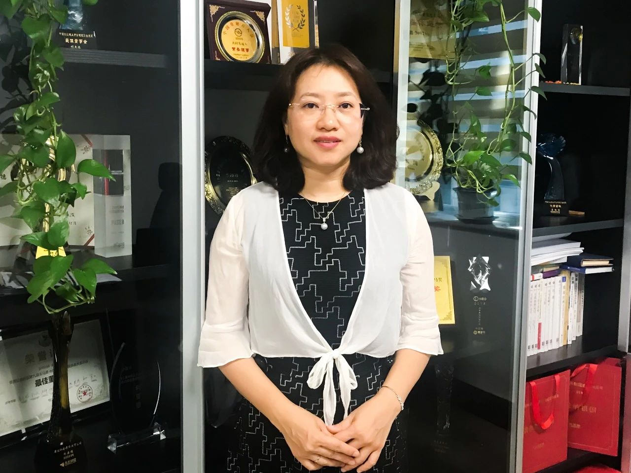 mg冰球突破·奢华版(试玩)官方网站