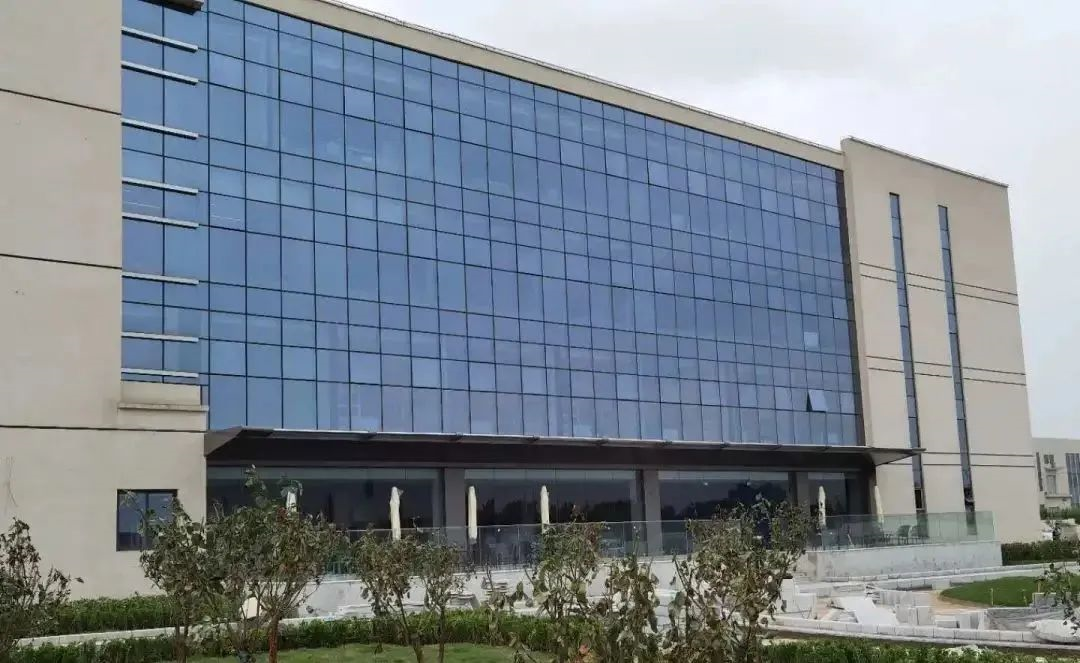 ec1e09a0-0792-485b-89d2-66d49b935613